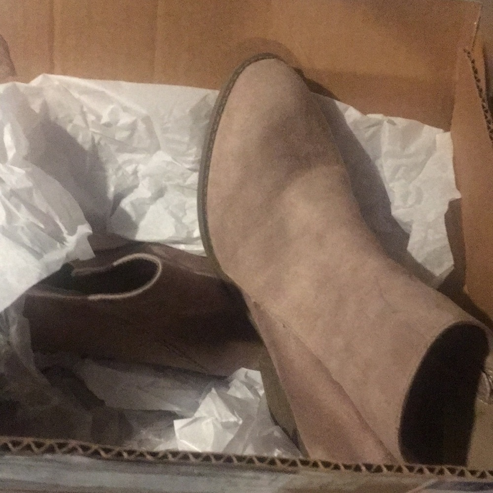 Shoe